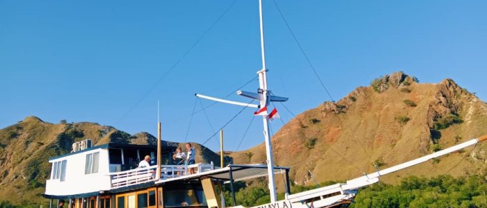 Boat Charter to komodo island Boat Charter to komodo island